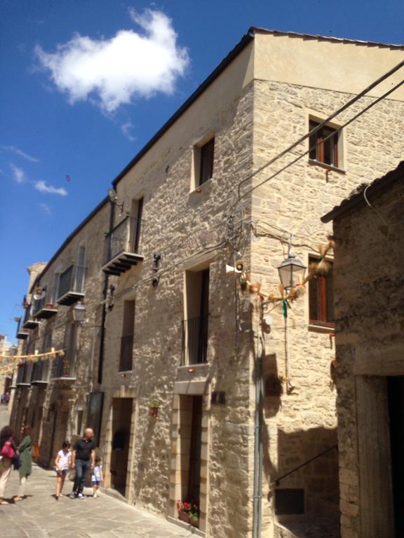 Residence Ventimiglia Gangi Kültér fotó
